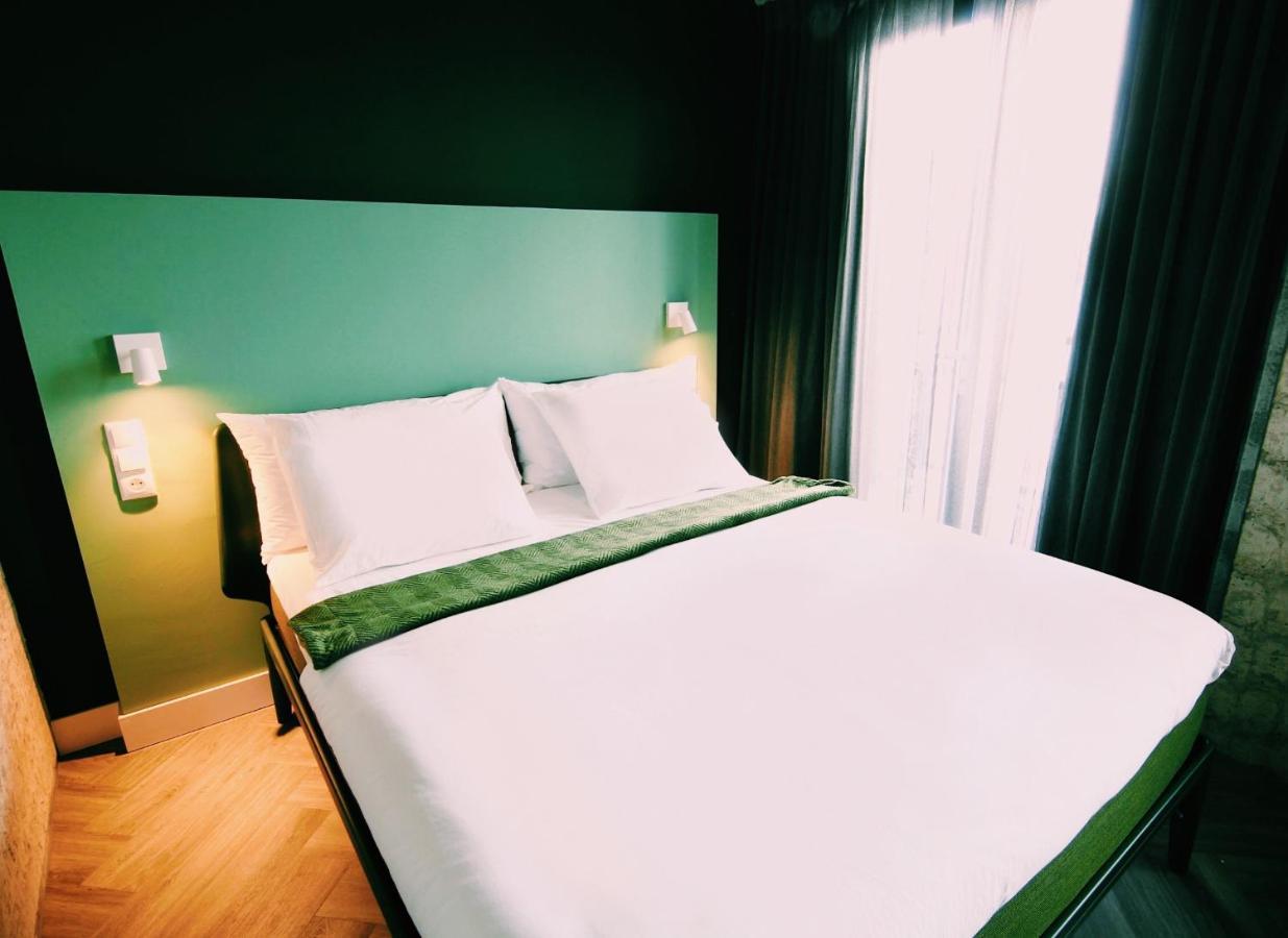 Bed, Bites & Business Hotel Rotterdam Esterno foto